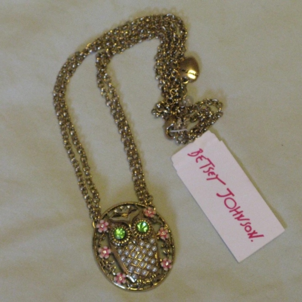 Betsey Johnson Owl Pendant Necklace Green Crystal Pearl Gold NWT